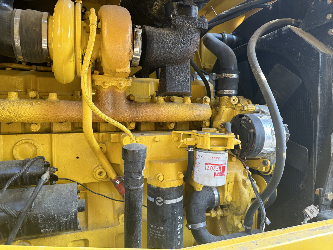 KOMATSU GD655 - Grejder: slika KOMATSU GD655 - Grejder KOMATSU GD655 - Grejder: slika KOMATSU GD655 - Grejder