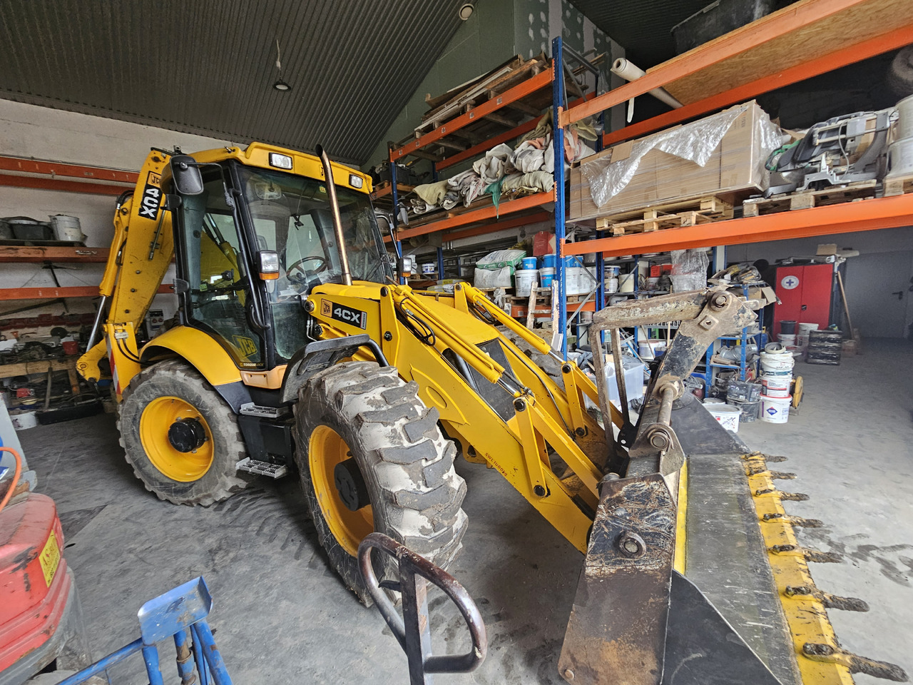 JCB 4CX - Rovokopač-utovarivač: slika JCB 4CX - Rovokopač-utovarivač JCB 4CX - Rovokopač-utovarivač: slika JCB 4CX - Rovokopač-utovarivač