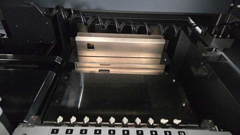 Horizon HT-30 C | 2012 | 4,7 Mio - Stroj za rezanje papira: slika Horizon HT-30 C | 2012 | 4,7 Mio - Stroj za rezanje papira Horizon HT-30 C | 2012 | 4,7 Mio - Stroj za rezanje papira: slika Horizon HT-30 C | 2012 | 4,7 Mio - Stroj za rezanje papira