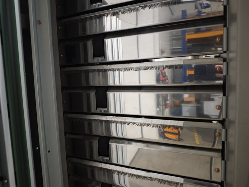 Horizon VAC-100 c | collator | 10 stations | 2005 | 1.17 mio - Tiskarski stroj: slika Horizon VAC-100 c | collator | 10 stations | 2005 | 1.17 mio - Tiskarski stroj Horizon VAC-100 c | collator | 10 stations | 2005 | 1.17 mio - Tiskarski stroj: slika Horizon VAC-100 c | collator | 10 stations | 2005 | 1.17 mio - Tiskarski stroj