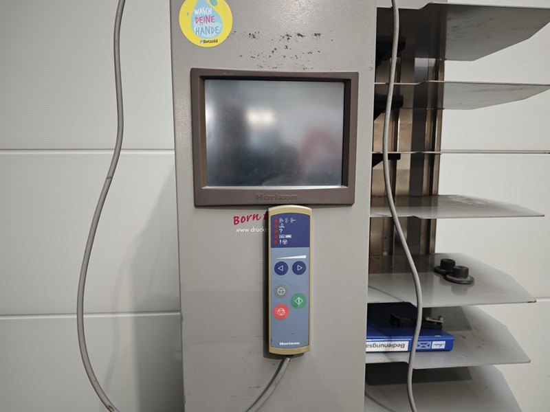 Horizon VAC 100a | 1998 - Tiskarski stroj: slika Horizon VAC 100a | 1998 - Tiskarski stroj Horizon VAC 100a | 1998 - Tiskarski stroj: slika Horizon VAC 100a | 1998 - Tiskarski stroj