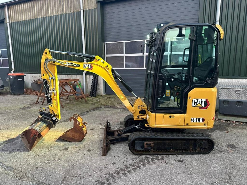 Cat 301.8 - Mini bager: slika Cat 301.8 - Mini bager Cat 301.8 - Mini bager: slika Cat 301.8 - Mini bager