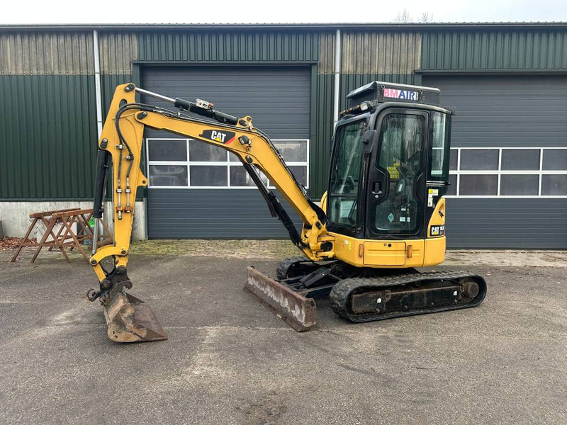 Cat 303.5E - A/C! - Mini bager: slika Cat 303.5E - A/C! - Mini bager Cat 303.5E - A/C! - Mini bager: slika Cat 303.5E - A/C! - Mini bager