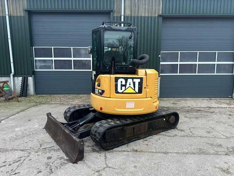 Mini bager Cat 305 E CR - A/C: slika Mini bager Cat 305 E CR - A/C Mini bager Cat 305 E CR - A/C: slika Mini bager Cat 305 E CR - A/C