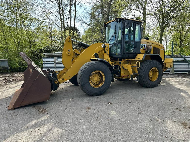 Cat 938M - Utovarivač na kotačima: slika Cat 938M - Utovarivač na kotačima Cat 938M - Utovarivač na kotačima: slika Cat 938M - Utovarivač na kotačima