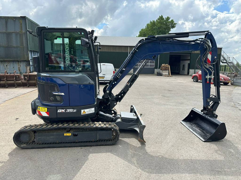 Doosan DX 35 Z - Like new! - Mini bager: slika Doosan DX 35 Z - Like new! - Mini bager Doosan DX 35 Z - Like new! - Mini bager: slika Doosan DX 35 Z - Like new! - Mini bager
