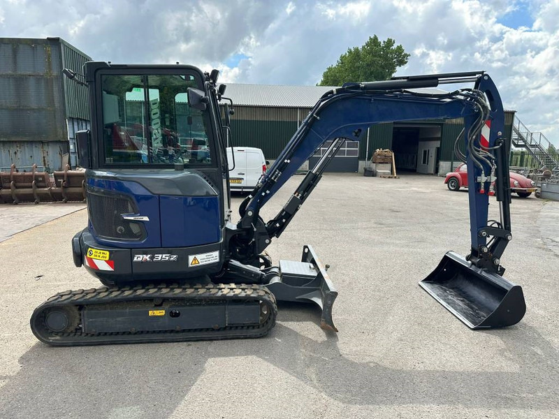 Doosan DX 35 Z - Mini bager: slika Doosan DX 35 Z - Mini bager Doosan DX 35 Z - Mini bager: slika Doosan DX 35 Z - Mini bager