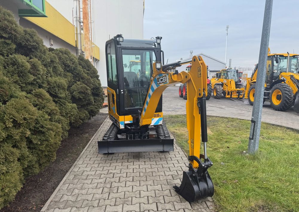 Novi Mini bager JCB 19C-1E: slika Novi Mini bager JCB 19C-1E