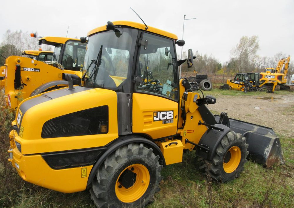JCB 406 - Utovarivač na kotačima: slika JCB 406 - Utovarivač na kotačima JCB 406 - Utovarivač na kotačima: slika JCB 406 - Utovarivač na kotačima