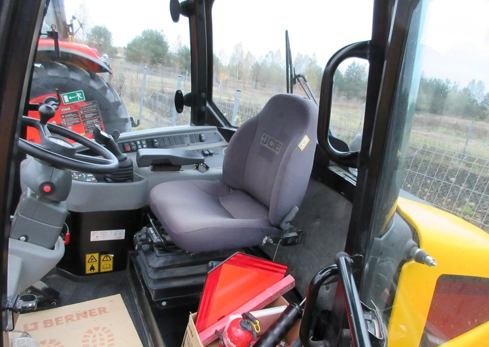 JCB 406 - Utovarivač na kotačima: slika JCB 406 - Utovarivač na kotačima JCB 406 - Utovarivač na kotačima: slika JCB 406 - Utovarivač na kotačima