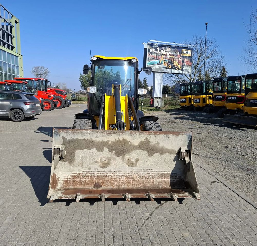 JCB 409 - Bager na kotačima: slika JCB 409 - Bager na kotačima JCB 409 - Bager na kotačima: slika JCB 409 - Bager na kotačima