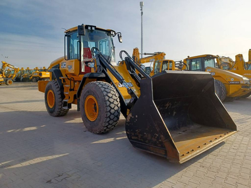 JCB 427 HT - Utovarivač na kotačima: slika JCB 427 HT - Utovarivač na kotačima JCB 427 HT - Utovarivač na kotačima: slika JCB 427 HT - Utovarivač na kotačima