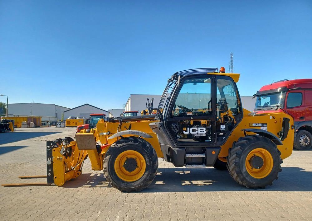 JCB 535-125 - Teleskopski rukovatelj: slika JCB 535-125 - Teleskopski rukovatelj JCB 535-125 - Teleskopski rukovatelj: slika JCB 535-125 - Teleskopski rukovatelj