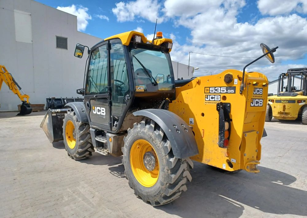 JCB 535-95 - Teleskopski rukovatelj: slika JCB 535-95 - Teleskopski rukovatelj JCB 535-95 - Teleskopski rukovatelj: slika JCB 535-95 - Teleskopski rukovatelj