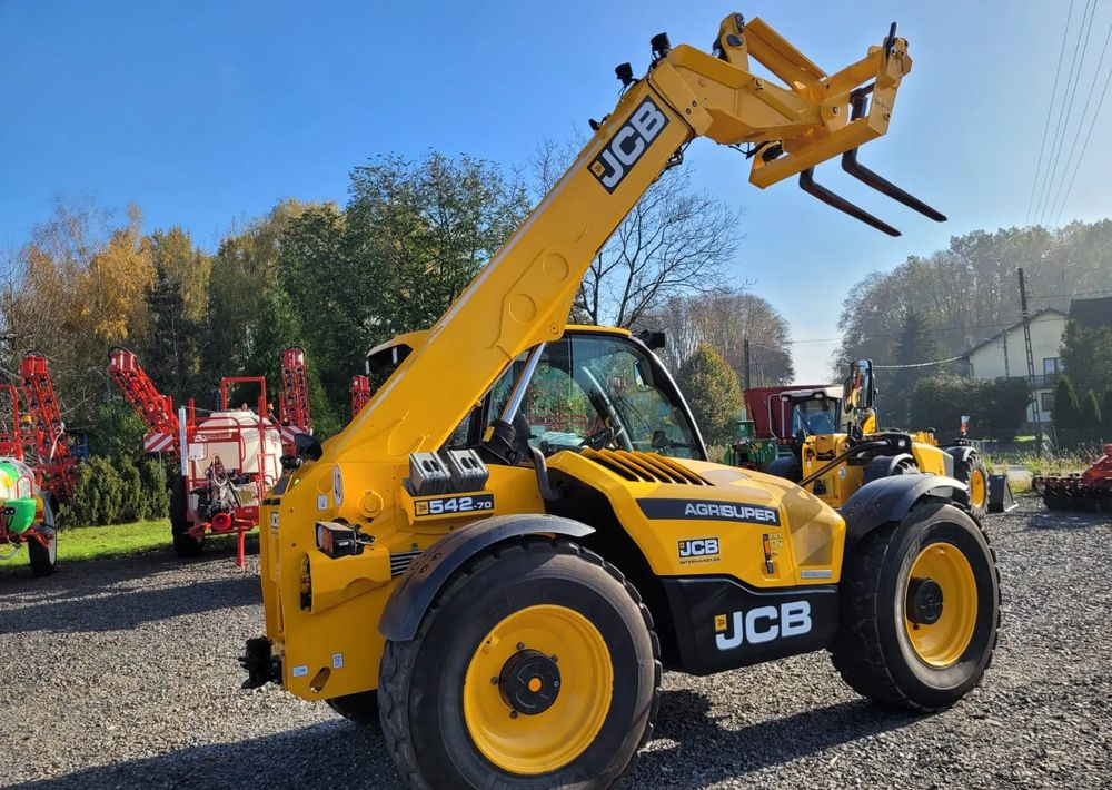 JCB 542-70 - Teleskopski rukovatelj: slika JCB 542-70 - Teleskopski rukovatelj JCB 542-70 - Teleskopski rukovatelj: slika JCB 542-70 - Teleskopski rukovatelj