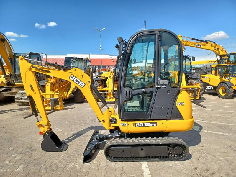 JCB 8018 CTS - Mini bager: slika JCB 8018 CTS - Mini bager JCB 8018 CTS - Mini bager: slika JCB 8018 CTS - Mini bager