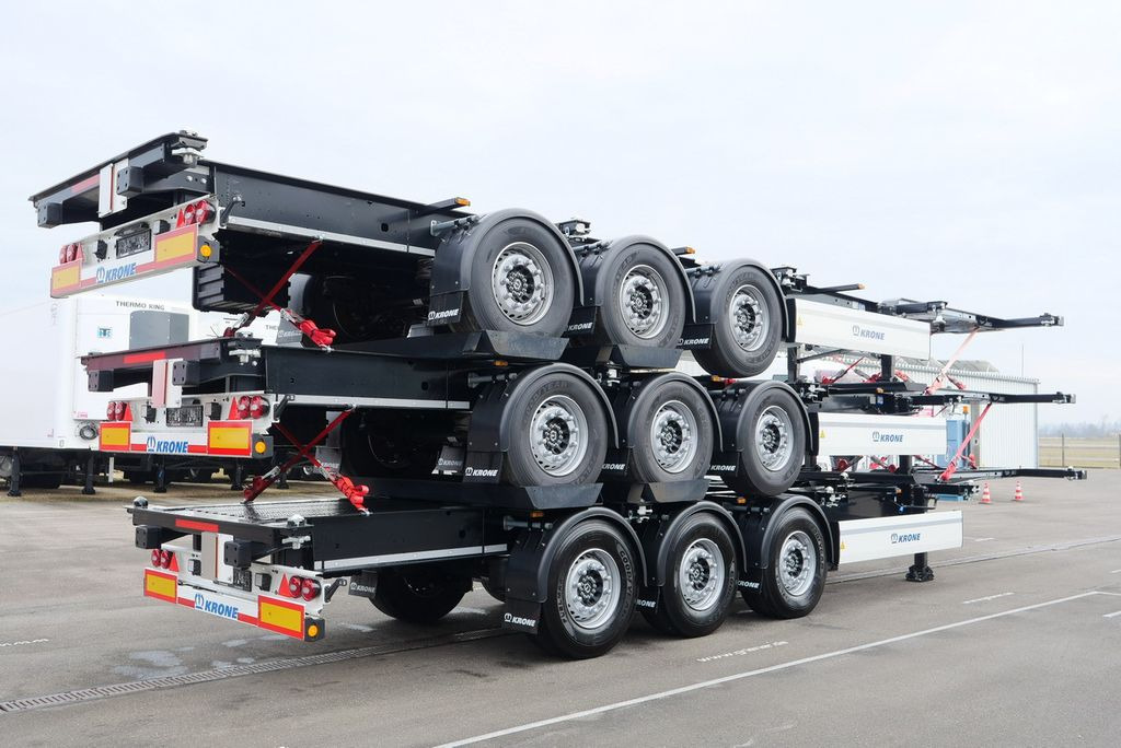 Krone SDC 27/eLT3 / 2 x 20/30/40 /20 mittig EXIII ADR - Transporter kontejnera/ Poluprikolica s izmjenjivim sanducima: slika Krone SDC 27/eLT3 / 2 x 20/30/40 /20 mittig EXIII ADR - Transporter kontejnera/ Poluprikolica s izmjenjivim sanducima Krone SDC 27/eLT3 / 2 x 20/30/40 /20 mittig EXIII ADR - Transporter kontejnera/ Poluprikolica s izmjenjivim sanducima: slika Krone SDC 27/eLT3 / 2 x 20/30/40 /20 mittig EXIII ADR - Transporter kontejnera/ Poluprikolica s izmjenjivim sanducima