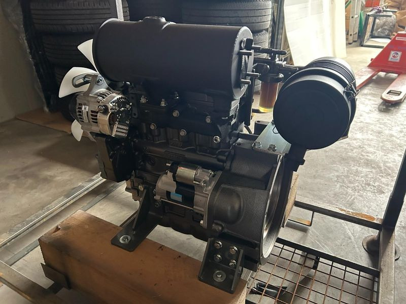 Yanmar 3TNV76 18,2kW @ 3200 U/min-1 - Motor za Građevinski strojevi: slika Yanmar 3TNV76 18,2kW @ 3200 U/min-1 - Motor za Građevinski strojevi Yanmar 3TNV76 18,2kW @ 3200 U/min-1 - Motor za Građevinski strojevi: slika Yanmar 3TNV76 18,2kW @ 3200 U/min-1 - Motor za Građevinski strojevi