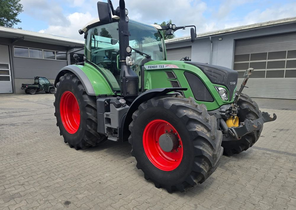 Fendt 722 Vario SCR Profi - Traktor: slika Fendt 722 Vario SCR Profi - Traktor Fendt 722 Vario SCR Profi - Traktor: slika Fendt 722 Vario SCR Profi - Traktor