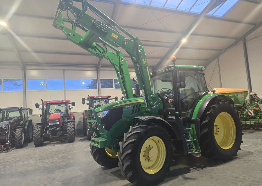 John Deere 6145 R - Traktor: slika John Deere 6145 R - Traktor John Deere 6145 R - Traktor: slika John Deere 6145 R - Traktor