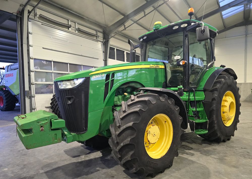 John Deere 8260R - Traktor: slika John Deere 8260R - Traktor John Deere 8260R - Traktor: slika John Deere 8260R - Traktor