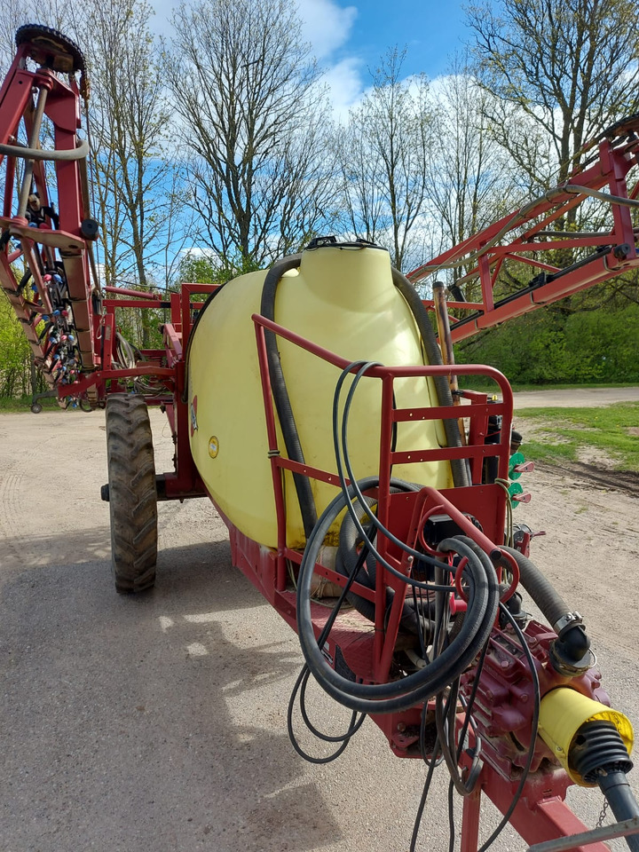 HARDI Ranger 2500 - Vučena prskalica: slika HARDI Ranger 2500 - Vučena prskalica HARDI Ranger 2500 - Vučena prskalica: slika HARDI Ranger 2500 - Vučena prskalica