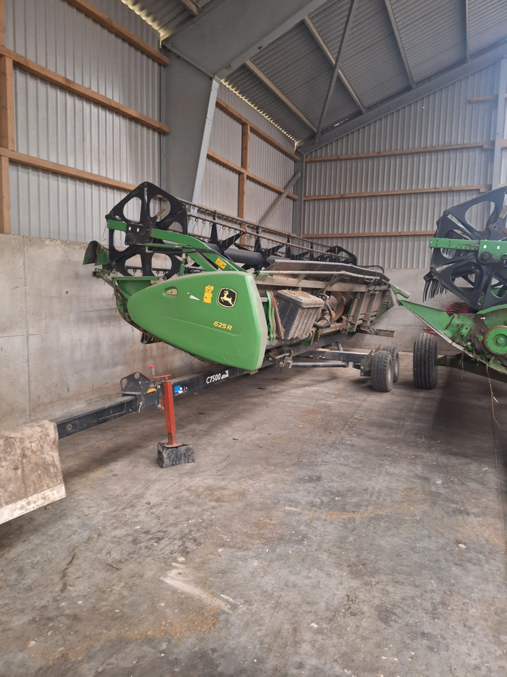 JOHN DEERE T670 - Kombajn za žetvu: slika JOHN DEERE T670 - Kombajn za žetvu JOHN DEERE T670 - Kombajn za žetvu: slika JOHN DEERE T670 - Kombajn za žetvu