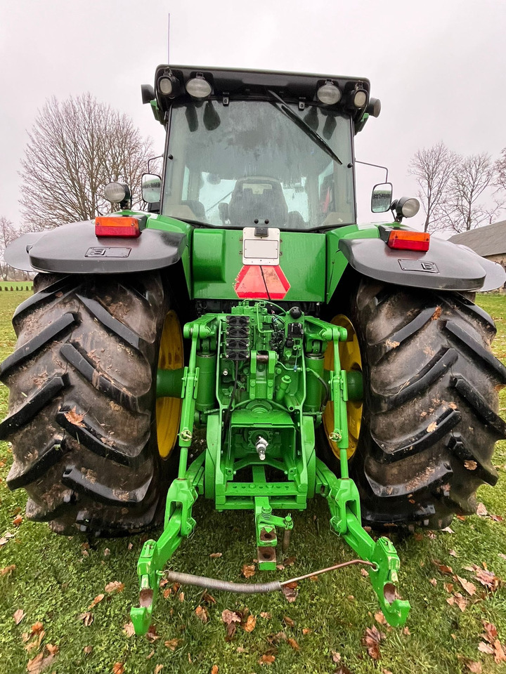 John Deere 8530 - Traktor: slika John Deere 8530 - Traktor John Deere 8530 - Traktor: slika John Deere 8530 - Traktor