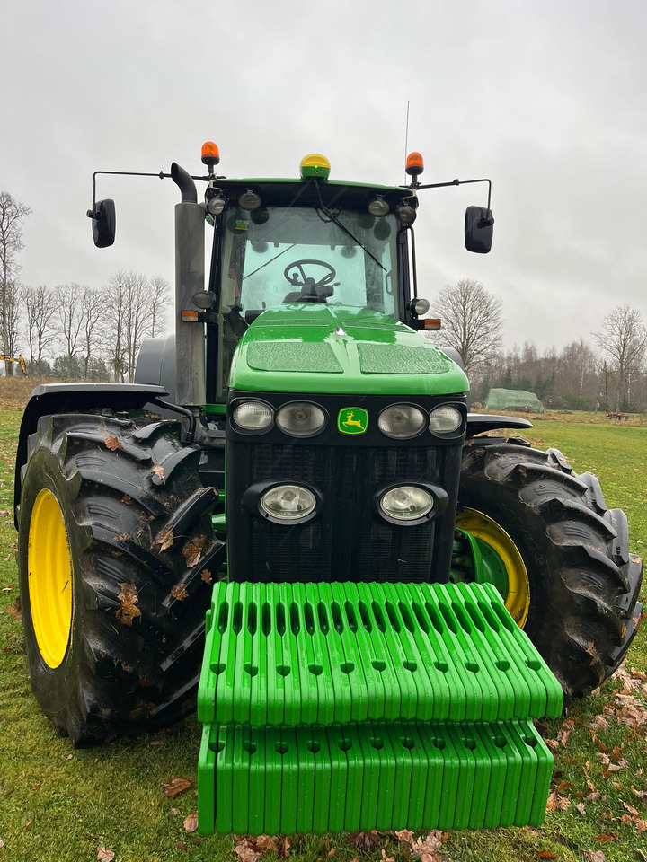 John Deere 8530 - Traktor: slika John Deere 8530 - Traktor John Deere 8530 - Traktor: slika John Deere 8530 - Traktor