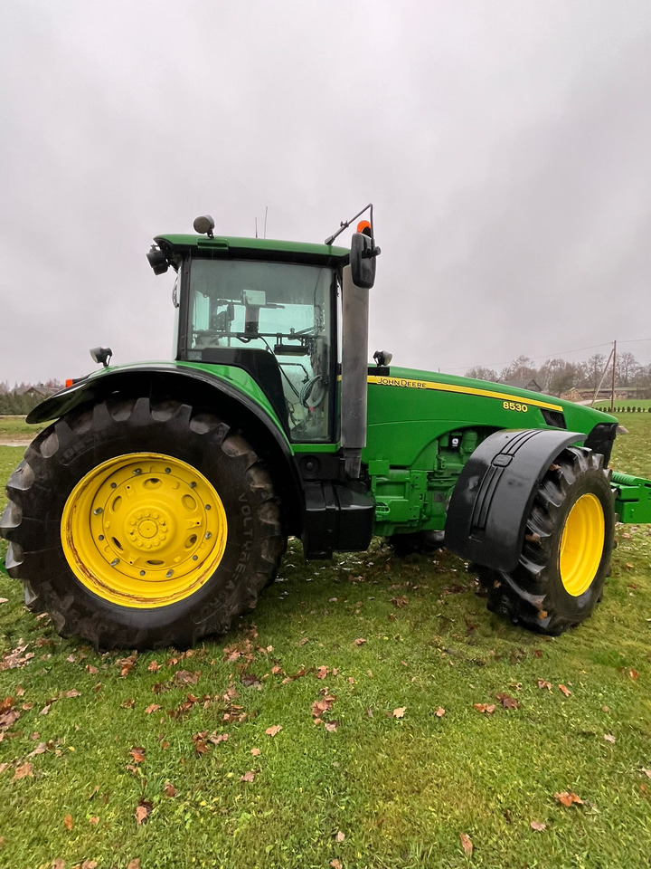John Deere 8530 - Traktor: slika John Deere 8530 - Traktor John Deere 8530 - Traktor: slika John Deere 8530 - Traktor