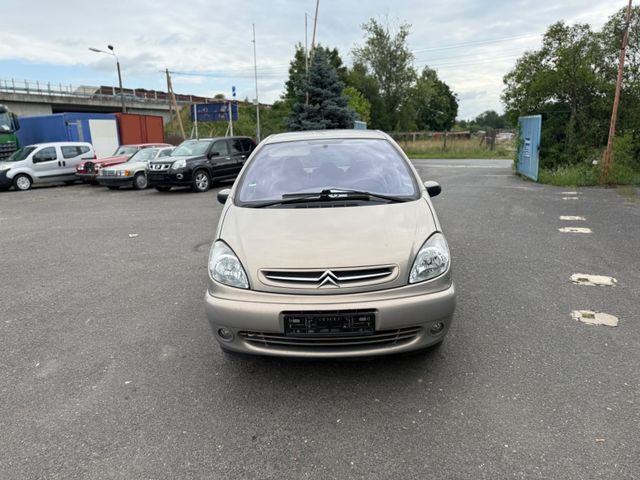 Citroën Xsara Picasso 1.8 16V Exclusive - Limuzina: slika Citroën Xsara Picasso 1.8 16V Exclusive - Limuzina Citroën Xsara Picasso 1.8 16V Exclusive - Limuzina: slika Citroën Xsara Picasso 1.8 16V Exclusive - Limuzina