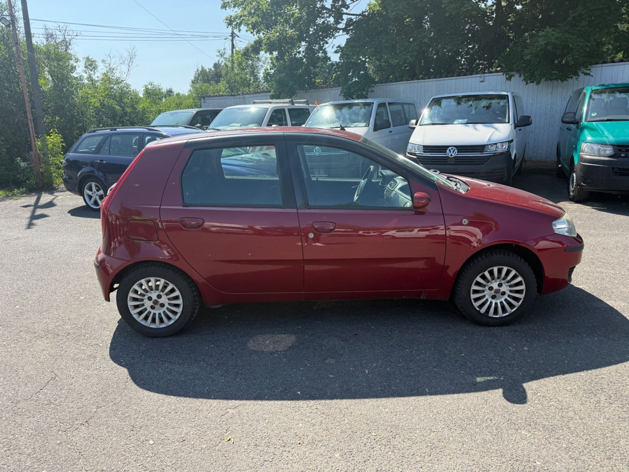 Fiat Punto Aktueller HU - Limuzina: slika Fiat Punto Aktueller HU - Limuzina Fiat Punto Aktueller HU - Limuzina: slika Fiat Punto Aktueller HU - Limuzina