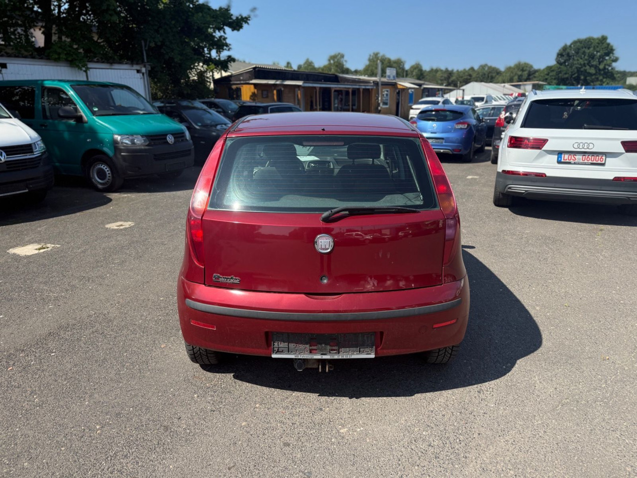Fiat Punto Aktueller HU - Limuzina: slika Fiat Punto Aktueller HU - Limuzina Fiat Punto Aktueller HU - Limuzina: slika Fiat Punto Aktueller HU - Limuzina