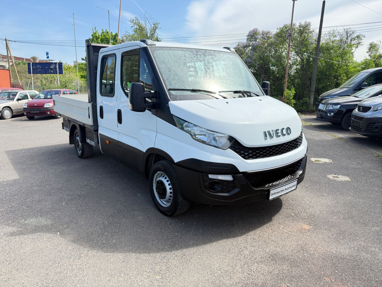 Iveco Daily Doppelkabine 35 S 130 7 Sitzer - Dostavno vozilo s ravnom platformom: slika Iveco Daily Doppelkabine 35 S 130 7 Sitzer - Dostavno vozilo s ravnom platformom Iveco Daily Doppelkabine 35 S 130 7 Sitzer - Dostavno vozilo s ravnom platformom: slika Iveco Daily Doppelkabine 35 S 130 7 Sitzer - Dostavno vozilo s ravnom platformom