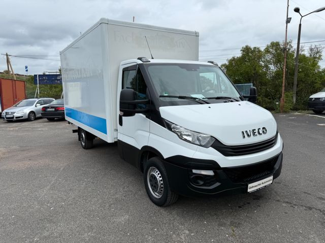 Iveco Daily Fahrgestell Einzelkabine 35 S ... Radstand - Dostavno vozilo sa zatvorenim sandukom: slika Iveco Daily Fahrgestell Einzelkabine 35 S ... Radstand - Dostavno vozilo sa zatvorenim sandukom Iveco Daily Fahrgestell Einzelkabine 35 S ... Radstand - Dostavno vozilo sa zatvorenim sandukom: slika Iveco Daily Fahrgestell Einzelkabine 35 S ... Radstand - Dostavno vozilo sa zatvorenim sandukom