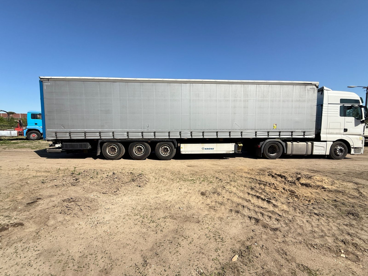 Krone SD mit Ladebordwand - Poluprikolica s ceradom: slika Krone SD mit Ladebordwand - Poluprikolica s ceradom Krone SD mit Ladebordwand - Poluprikolica s ceradom: slika Krone SD mit Ladebordwand - Poluprikolica s ceradom