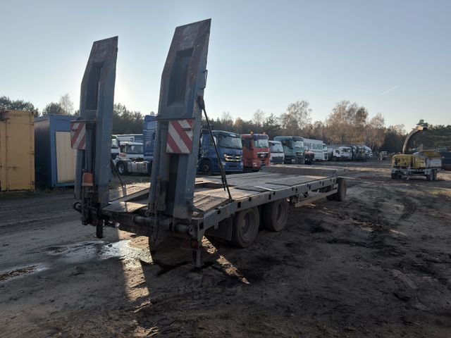 Langendorf TUE 24-100-3 - Prikolica s niskim utovarivačem: slika Langendorf TUE 24-100-3 - Prikolica s niskim utovarivačem Langendorf TUE 24-100-3 - Prikolica s niskim utovarivačem: slika Langendorf TUE 24-100-3 - Prikolica s niskim utovarivačem