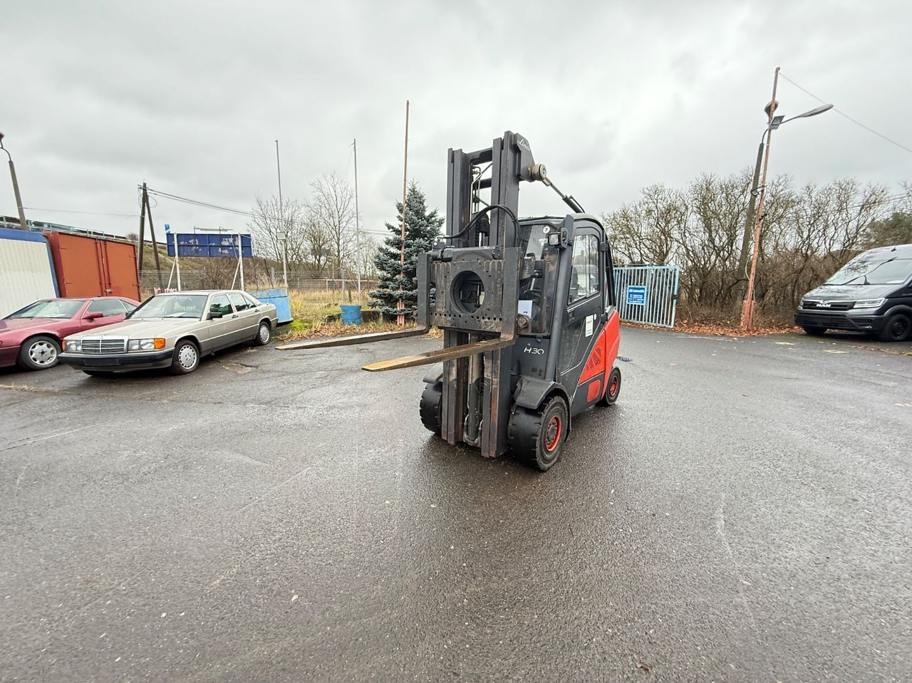 Diesel viličar Linde H 30D-01 mit Drehgerät: slika Diesel viličar Linde H 30D-01 mit Drehgerät