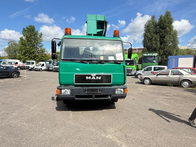 MAN 8.163 Hubarbeitsbühne - Podizna platforma montirana na kamion: slika MAN 8.163 Hubarbeitsbühne - Podizna platforma montirana na kamion MAN 8.163 Hubarbeitsbühne - Podizna platforma montirana na kamion: slika MAN 8.163 Hubarbeitsbühne - Podizna platforma montirana na kamion