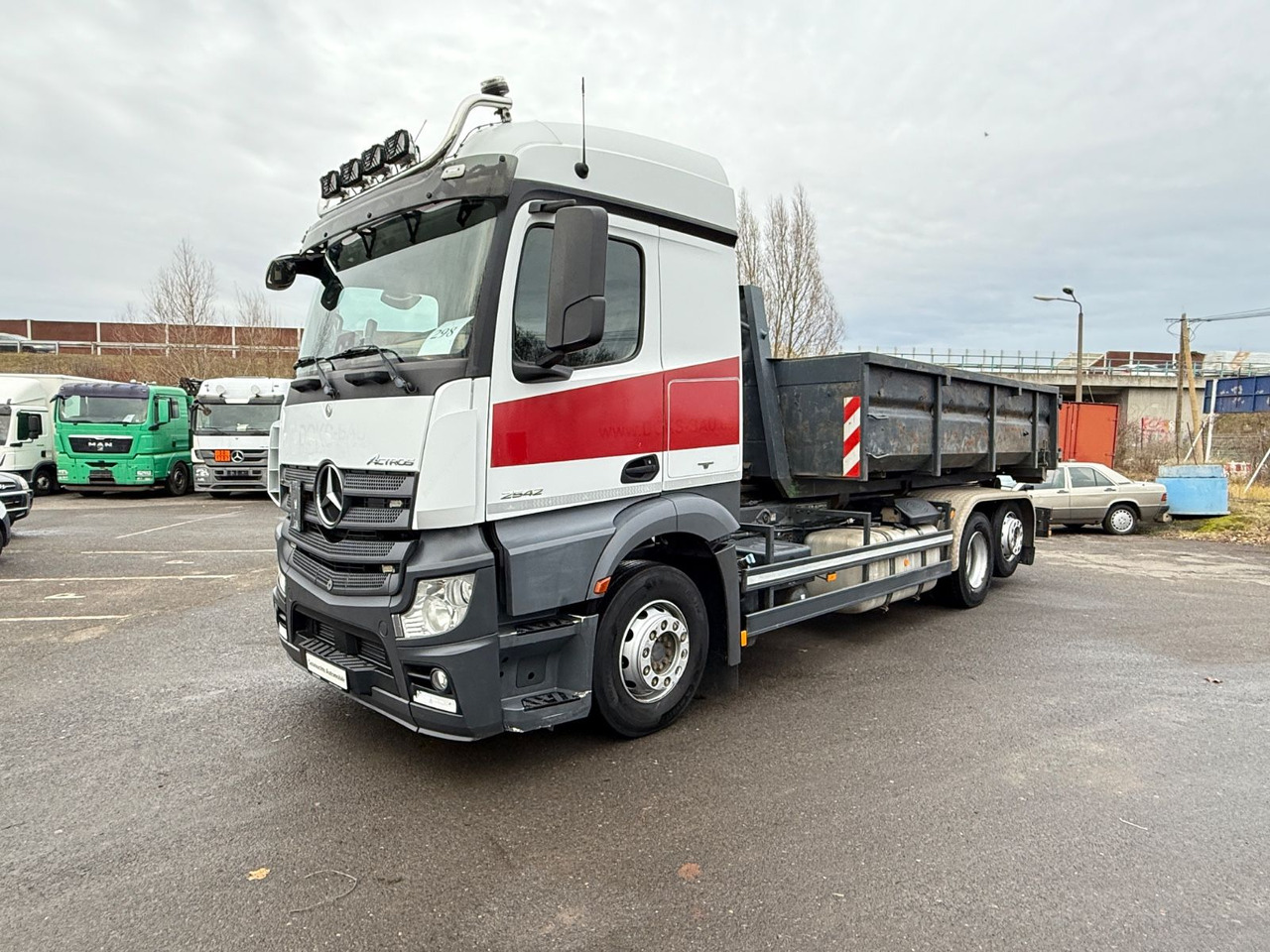 Mercedes-Benz Actros 2542 Abrollkipper mit Container - Kamion s kukastom dizalicom: slika  Mercedes-Benz Actros 2542 Abrollkipper mit Container - Kamion s kukastom dizalicom Mercedes-Benz Actros 2542 Abrollkipper mit Container - Kamion s kukastom dizalicom: slika  Mercedes-Benz Actros 2542 Abrollkipper mit Container - Kamion s kukastom dizalicom