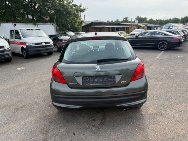 Peugeot 207 Sport Automatik - Limuzina: slika Peugeot 207 Sport Automatik - Limuzina Peugeot 207 Sport Automatik - Limuzina: slika Peugeot 207 Sport Automatik - Limuzina