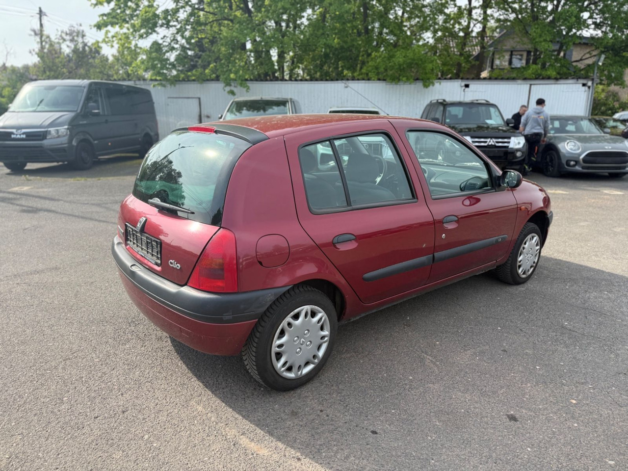 Renault Clio Basis 1.2 HU - Limuzina: slika Renault Clio Basis 1.2 HU - Limuzina Renault Clio Basis 1.2 HU - Limuzina: slika Renault Clio Basis 1.2 HU - Limuzina