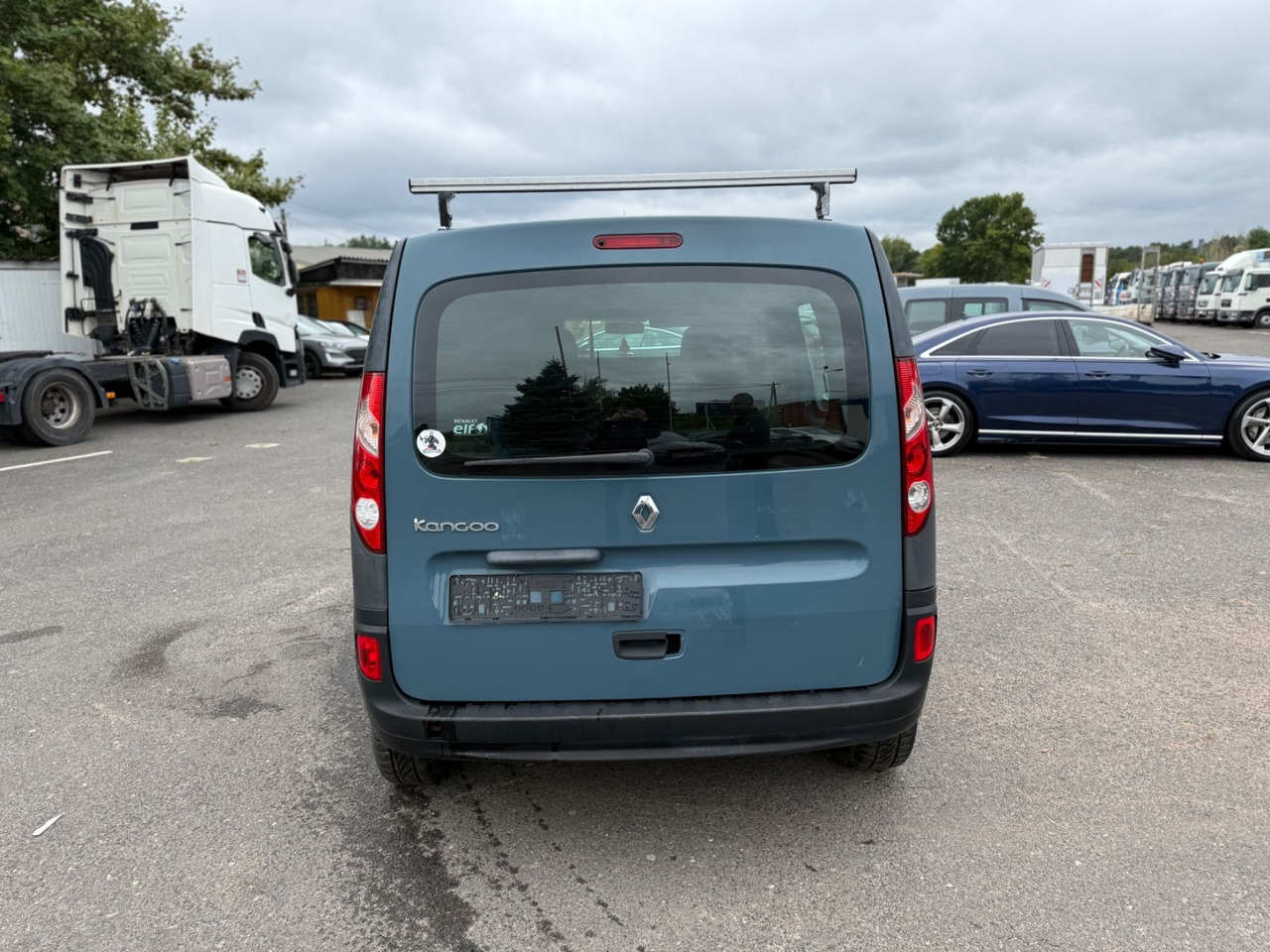 Renault Kangoo Rapid Extra - Mali kombi: slika Renault Kangoo Rapid Extra - Mali kombi Renault Kangoo Rapid Extra - Mali kombi: slika Renault Kangoo Rapid Extra - Mali kombi