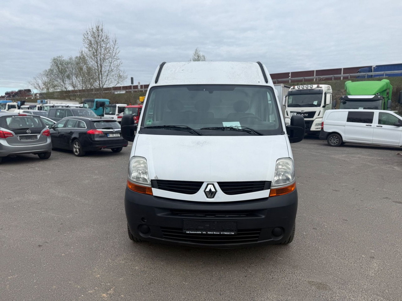 Renault Master II Phase 2 Kasten L2H2 Kasten - Mali kombi: slika Renault Master II Phase 2 Kasten L2H2 Kasten - Mali kombi Renault Master II Phase 2 Kasten L2H2 Kasten - Mali kombi: slika Renault Master II Phase 2 Kasten L2H2 Kasten - Mali kombi