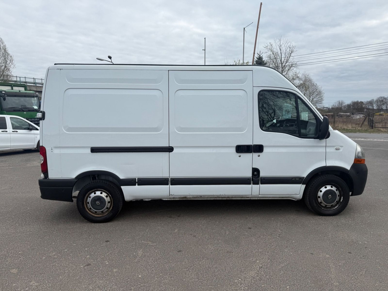 Renault Master II Phase 2 Kasten L2H2 Kasten - Mali kombi: slika Renault Master II Phase 2 Kasten L2H2 Kasten - Mali kombi Renault Master II Phase 2 Kasten L2H2 Kasten - Mali kombi: slika Renault Master II Phase 2 Kasten L2H2 Kasten - Mali kombi