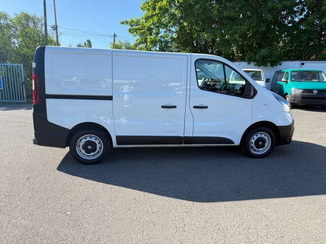 Renault Trafic Kasten L1H1 Komfort - Mali kombi: slika Renault Trafic Kasten L1H1 Komfort - Mali kombi Renault Trafic Kasten L1H1 Komfort - Mali kombi: slika Renault Trafic Kasten L1H1 Komfort - Mali kombi