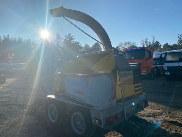 Schliesling 550 MX Holzhäcksler - Drobilica za drvo: slika Schliesling 550 MX Holzhäcksler - Drobilica za drvo Schliesling 550 MX Holzhäcksler - Drobilica za drvo: slika Schliesling 550 MX Holzhäcksler - Drobilica za drvo