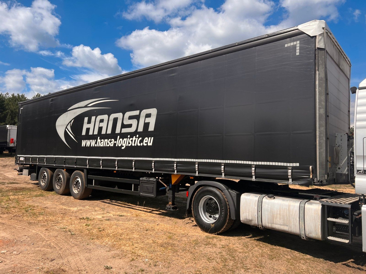 Schmitz Cargobull Cargobull SCB S3T - Poluprikolica s ceradom: slika Schmitz Cargobull Cargobull SCB S3T - Poluprikolica s ceradom Schmitz Cargobull Cargobull SCB S3T - Poluprikolica s ceradom: slika Schmitz Cargobull Cargobull SCB S3T - Poluprikolica s ceradom