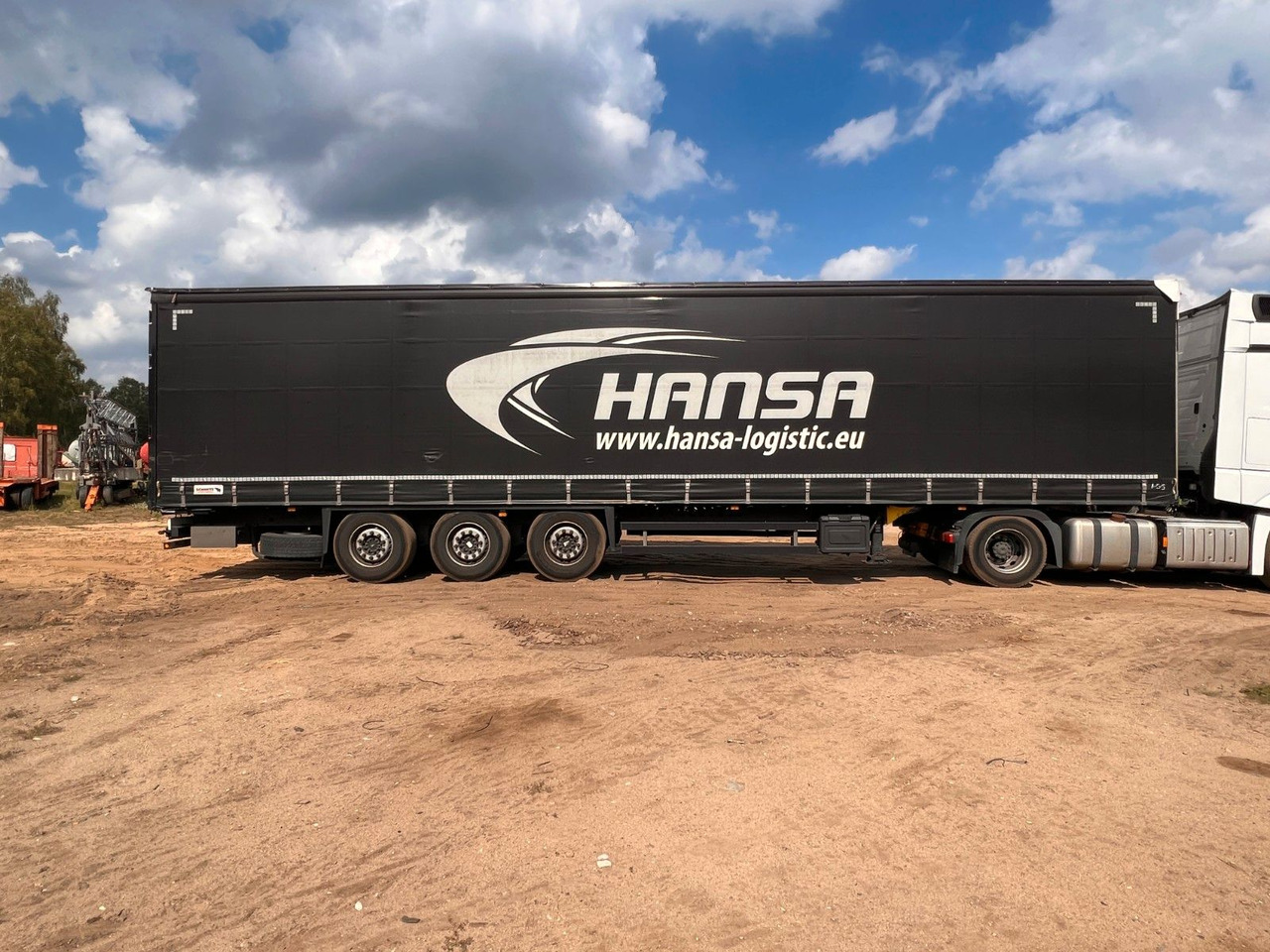 Schmitz Cargobull SCB S3T - Poluprikolica s ceradom: slika Schmitz Cargobull SCB S3T - Poluprikolica s ceradom Schmitz Cargobull SCB S3T - Poluprikolica s ceradom: slika Schmitz Cargobull SCB S3T - Poluprikolica s ceradom