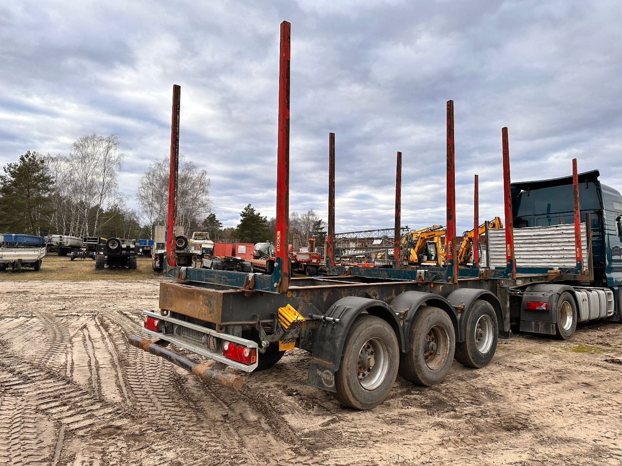 Schmitz Cargobull SPR 24/3 - Šumarska poluprikolica: slika Schmitz Cargobull SPR 24/3 - Šumarska poluprikolica Schmitz Cargobull SPR 24/3 - Šumarska poluprikolica: slika Schmitz Cargobull SPR 24/3 - Šumarska poluprikolica